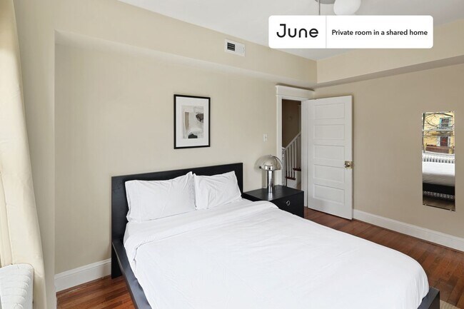 Building Photo - Room in Shared 5 bed/3 bath home in Brookland