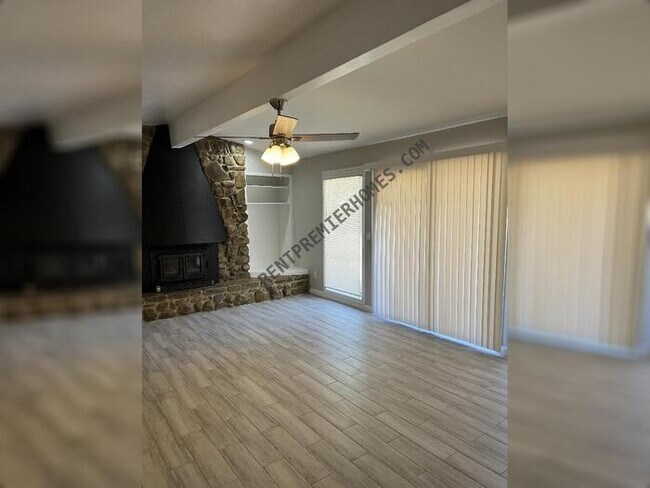 Foto del edificio - 2405 NW 113th Pl