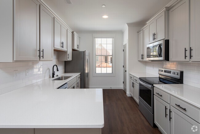 3 beds, 2.5 baths, 2,010 sq ft - Cambridge Place Luxury Townhomes
