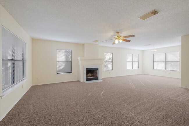 Building Photo - 15838 Secret Trails