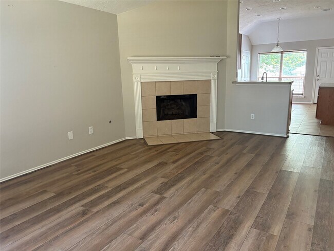 Foto del edificio - 18499 Sunrise Pines Dr