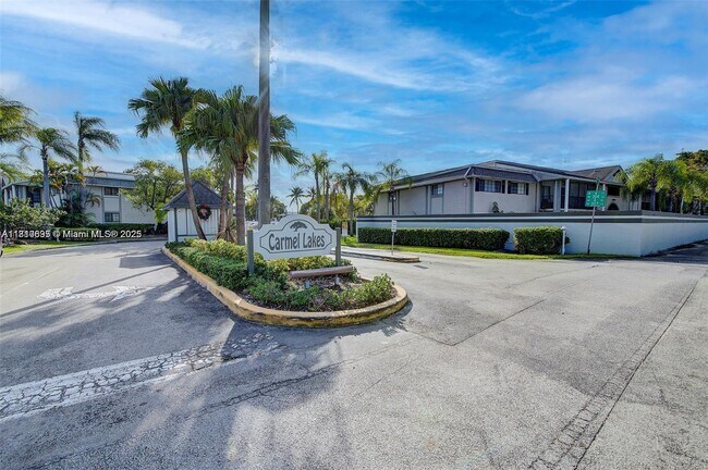 Foto del edificio - 444 NE 206th Ln