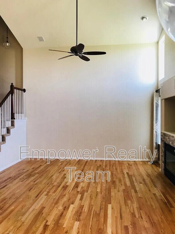 Building Photo - 16055 Butterwort Cir
