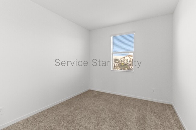 Foto del edificio - 8629 W Warner St