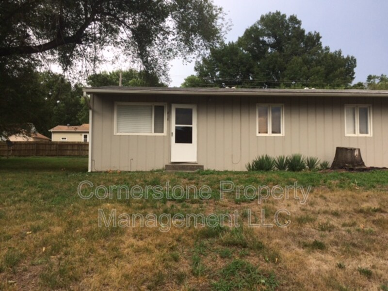 818 Elm St, Eudora, KS 66025 House Rental in Eudora, KS