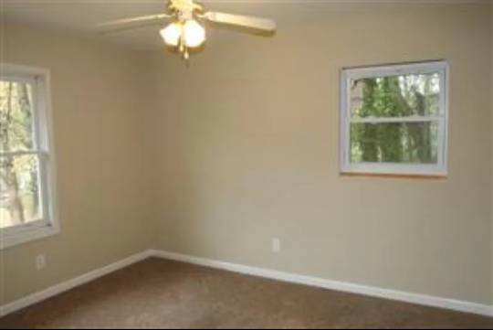 Building Photo - 211 Dover Ct