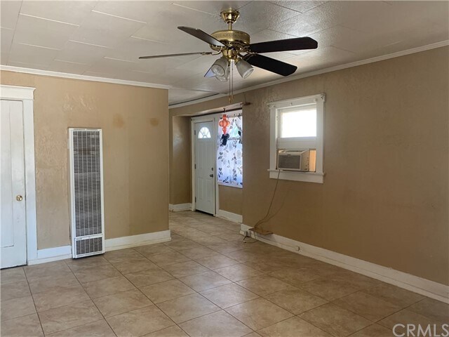 Building Photo - 932 N Arrowhead Ave