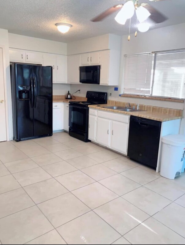 Foto del edificio - 7718 Del Glen Ln