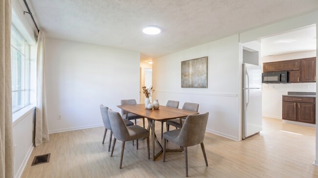 Foto del edificio - 3 bedroom 2 bathroom single family home | section 8 welcomed