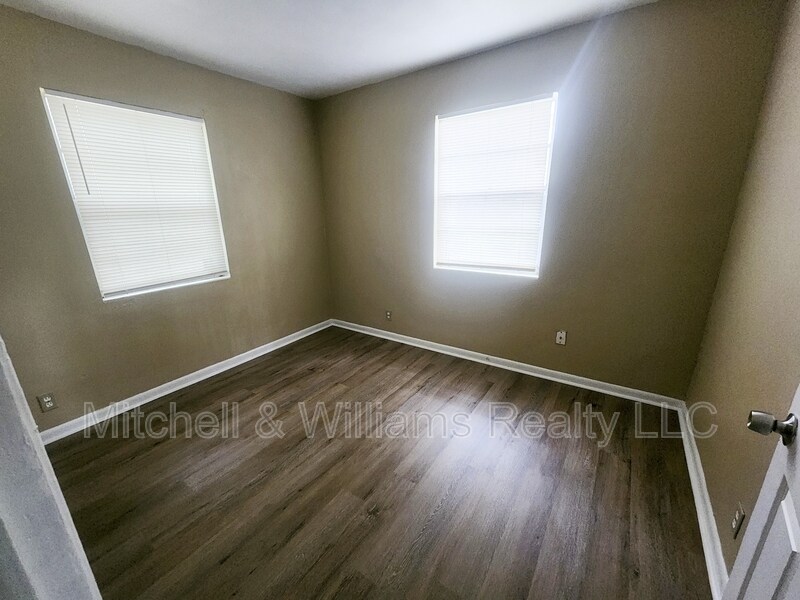 Foto del edificio - 4903 Mississippi Ct