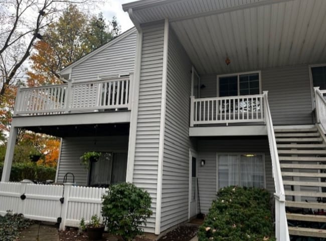 Building Photo - 8 Larkspur Ct