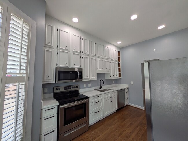 Building Photo - 3437 Golf Club Ln