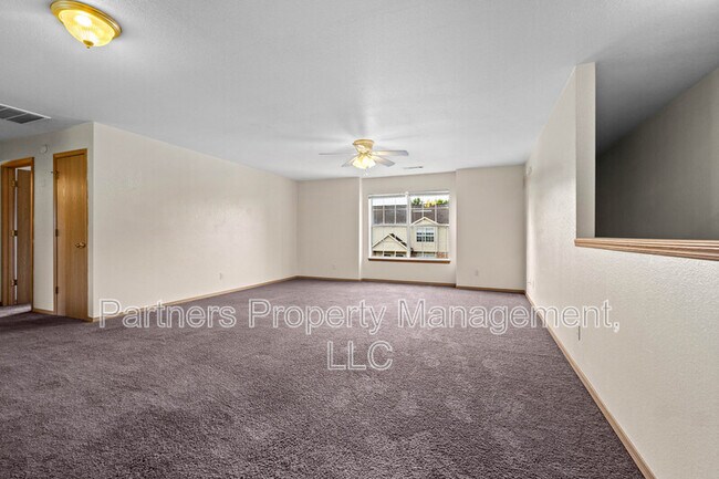 Photo - 858 S Curtis Ave Apartment