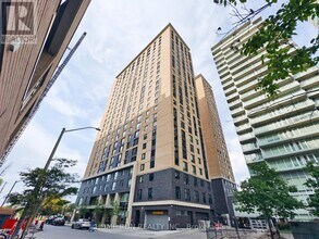 Building Photo - 105 Champagne Ave S