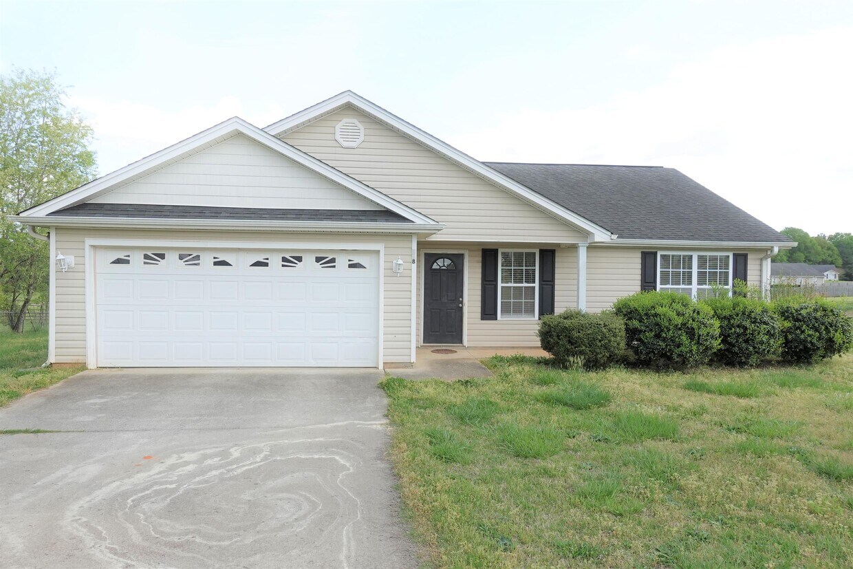 118 Turkey Trot Rd, Williamston, SC 29697 House Rental in Williamston