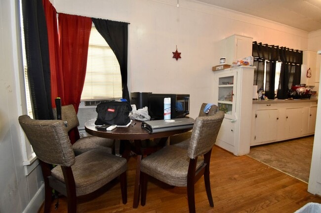 Building Photo - Charming 1 Bed 1 Bath House in Ruston!