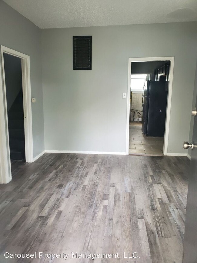 Building Photo - 3 br, 1 bath House - 1514 E Illinios St