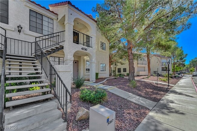 Building Photo - 4730 Nara Vista Way