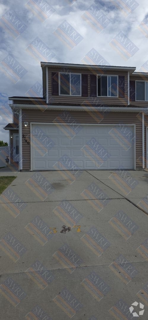 Building Photo - 2740 Koven Dr