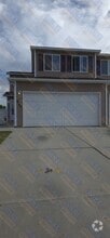 Building Photo - 2740 Koven Dr