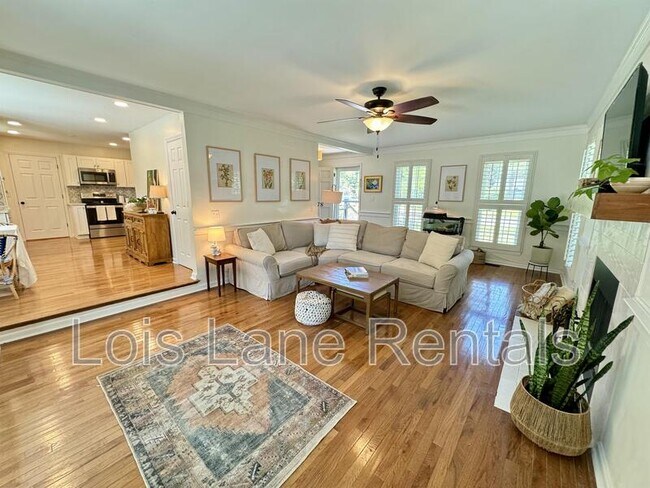 Foto del edificio - 978 Mooring Dr