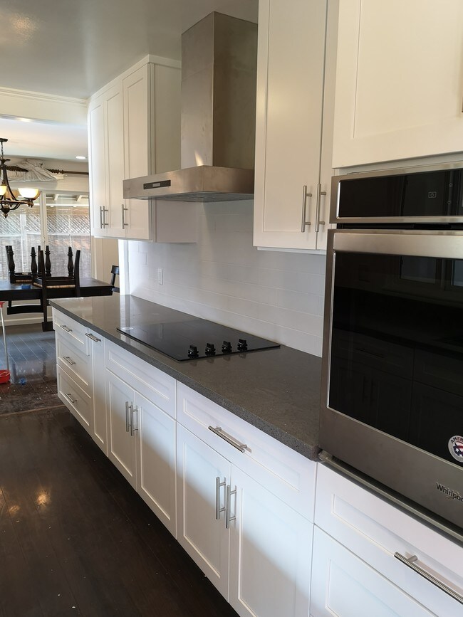 Foto del edificio - 3843 Sullivan Dr