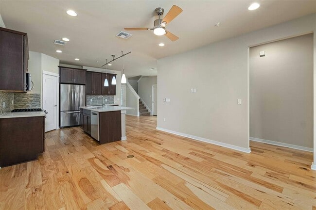 Foto del edificio - 4008 Valley View Rd