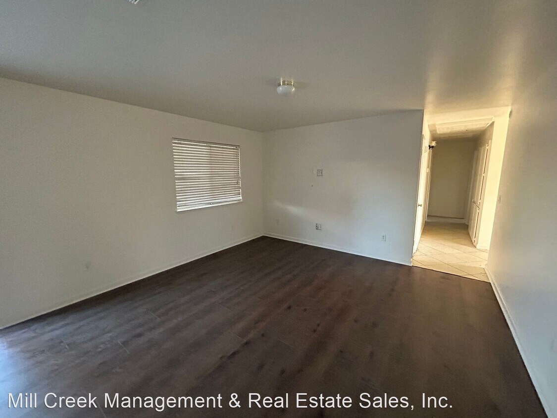 Foto del edificio - 3 br, 2 bath House - 838 S. Julieann