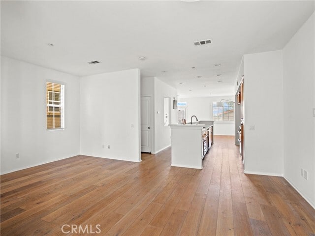 Building Photo - 1309 Songbird Way