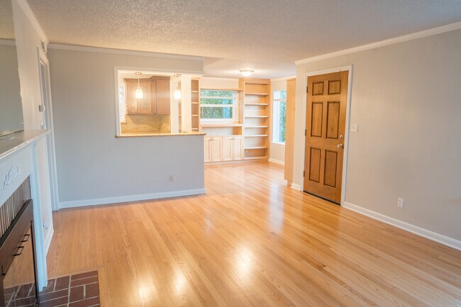 Foto del edificio - 4216 33rd Ave W