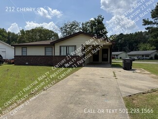 Building Photo - 212 Cherry St