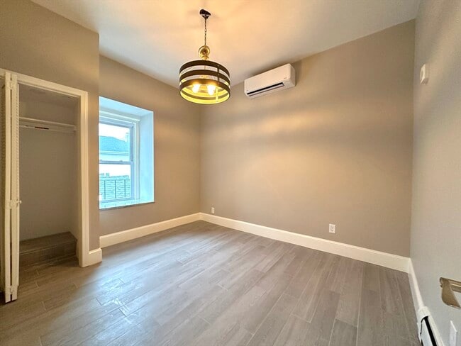 Building Photo - 1150 Cambridge St