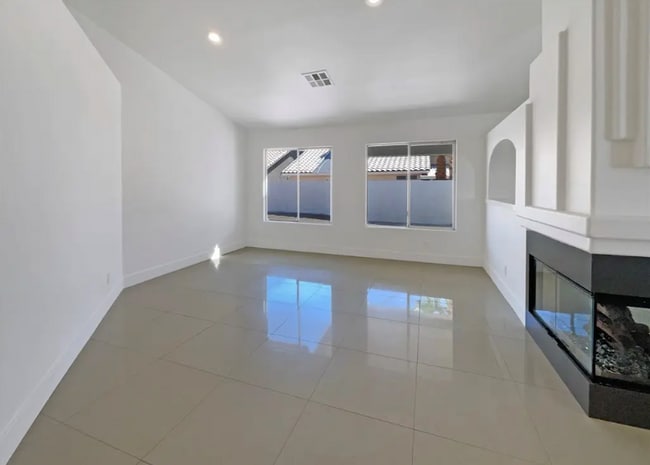 Building Photo - 3107 Atwater Dr