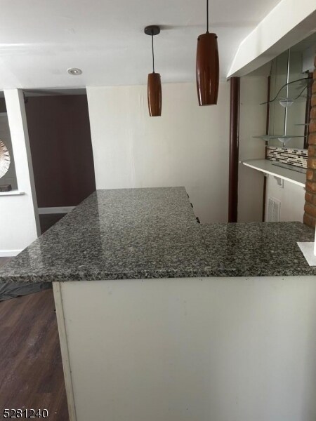 Foto principal - 100 Lindegar St