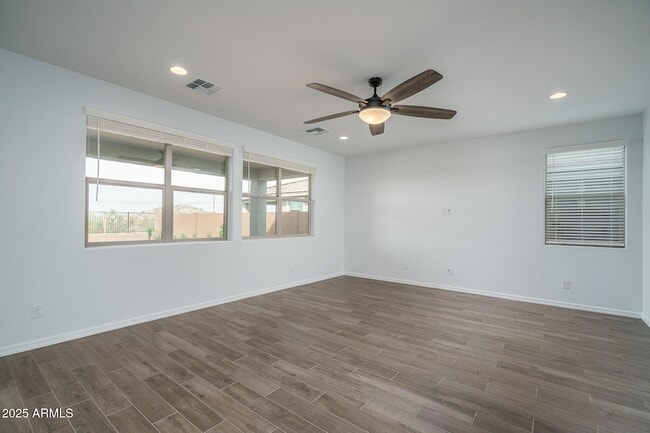 Building Photo - 9036 S 169th Dr