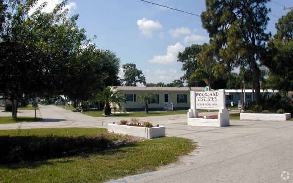 Building Photo - 602 Woodland Estates Ave