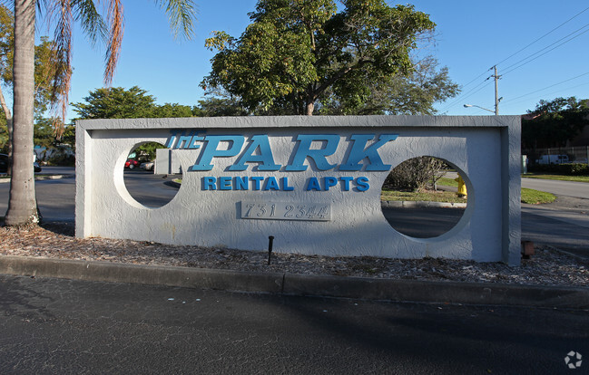 Building Photo - The Parkwest Apartments