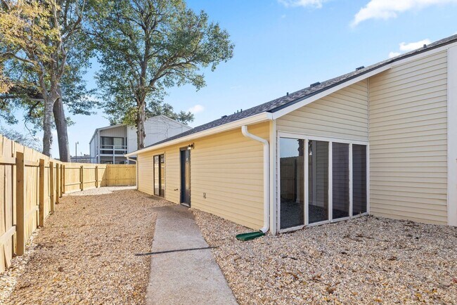 Foto del edificio - 203 Cougar Ridge