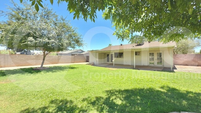 Building Photo - 1614 W Brooks St