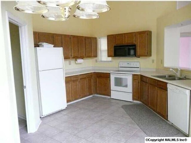 Foto del edificio - 214 Millstone Ln