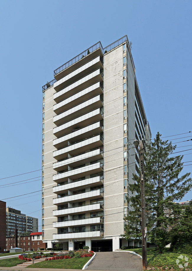 Building Photo - Blinkbonnie