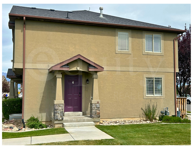 Building Photo - 8045 N Plum Creek Dr