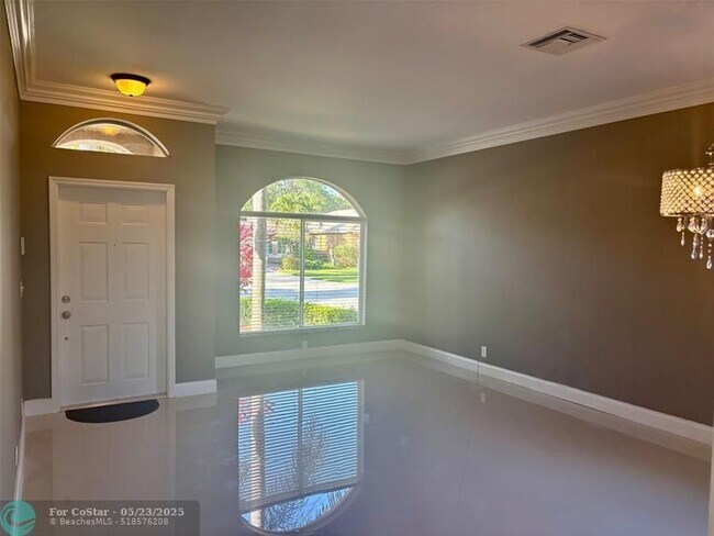 Building Photo - 3755 Pebblebrook Ct