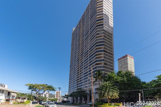 Building Photo - 2499 Kapiolani Blvd