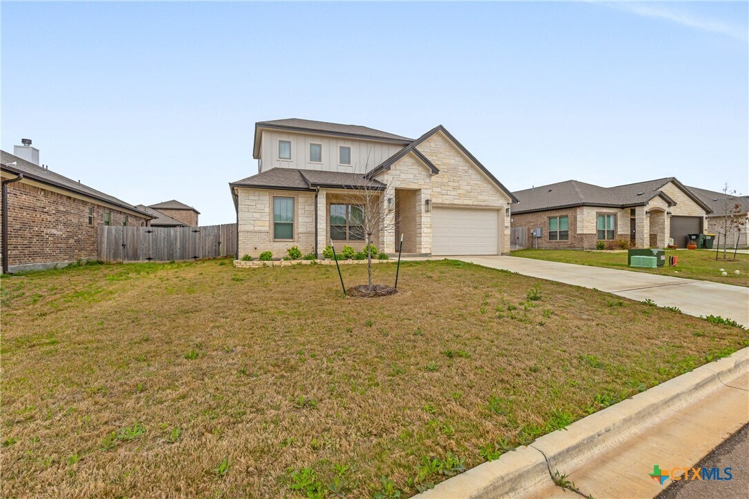 Primary Photo - 712 Eagle Pass Dr
