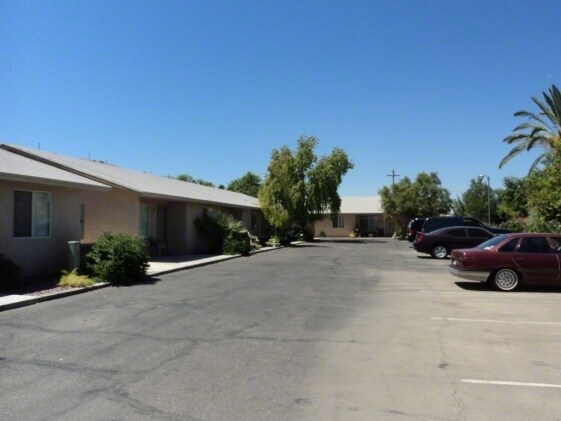 Primary Photo - 530 S Magnolia Ave