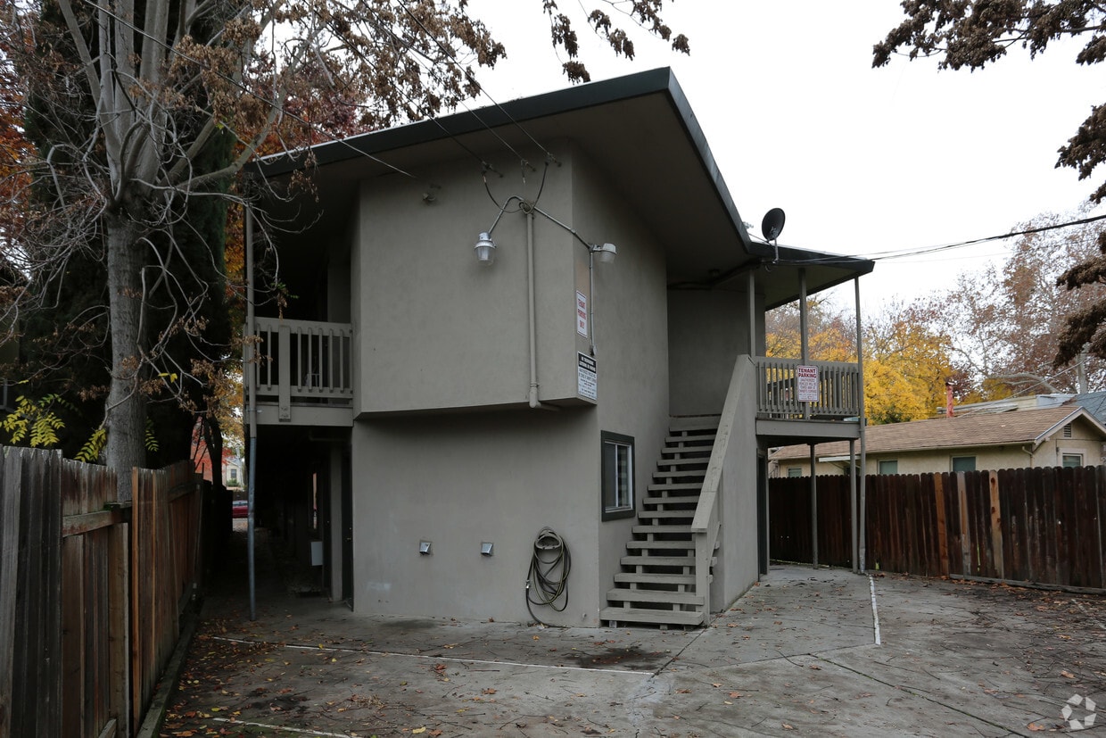 Building Photo - 1119 T St