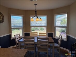 Building Photo - 1126 Neuberry Cliffe