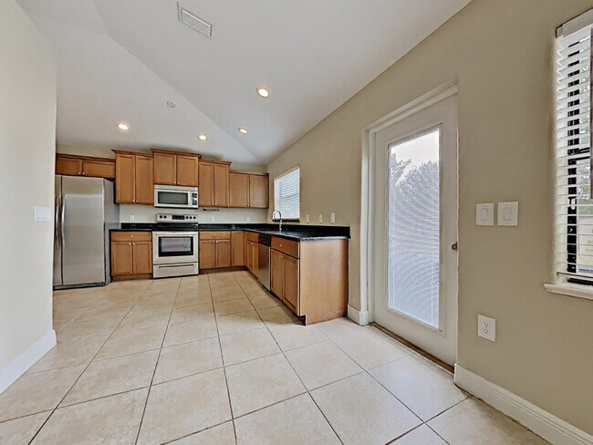 Building Photo - 3962 Brantley Cir