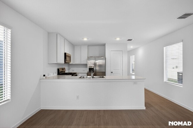 Building Photo - 12153 Steeplechase Dr